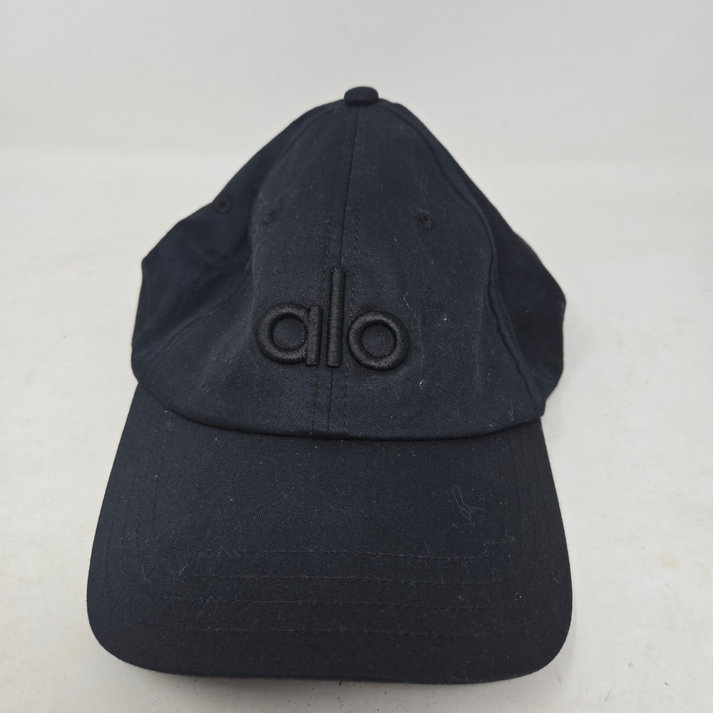 Alo Yoga Off-Duty Cap Black Adjustable Baseball Hat Embroidered Logo One Size